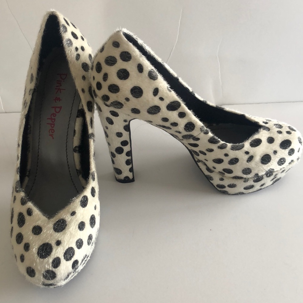 Pink & Pepper size 7 platform shoes